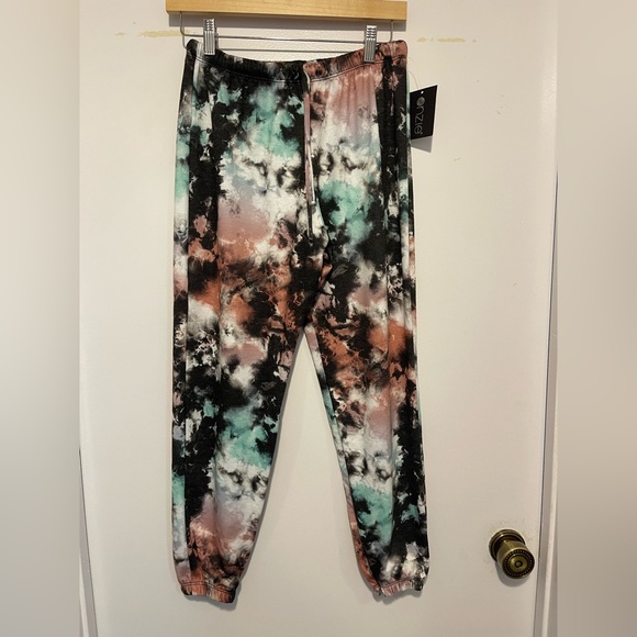 Onzie Tie Dye Joggers - Picture 1 of 8